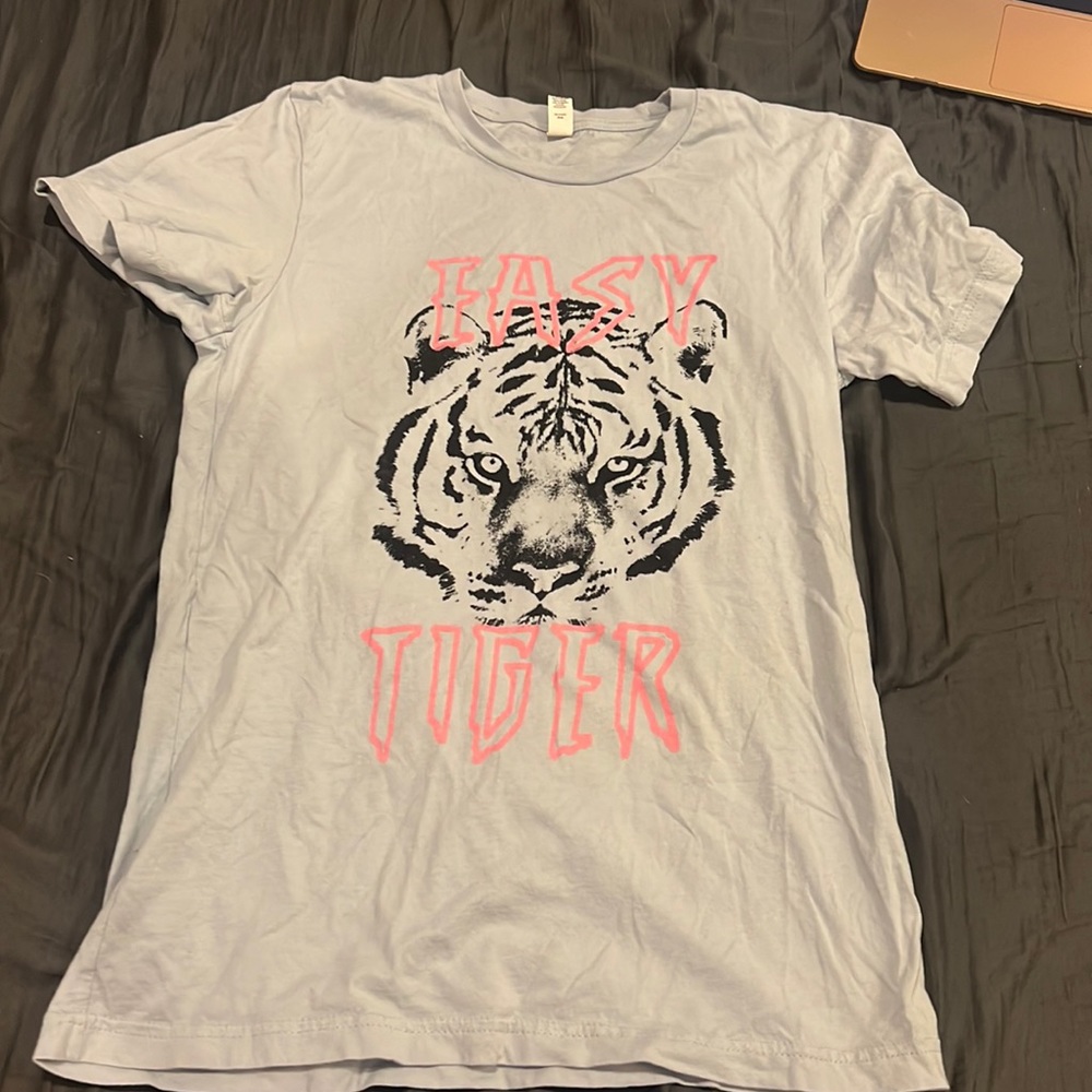 Graphic Tee Size S/M